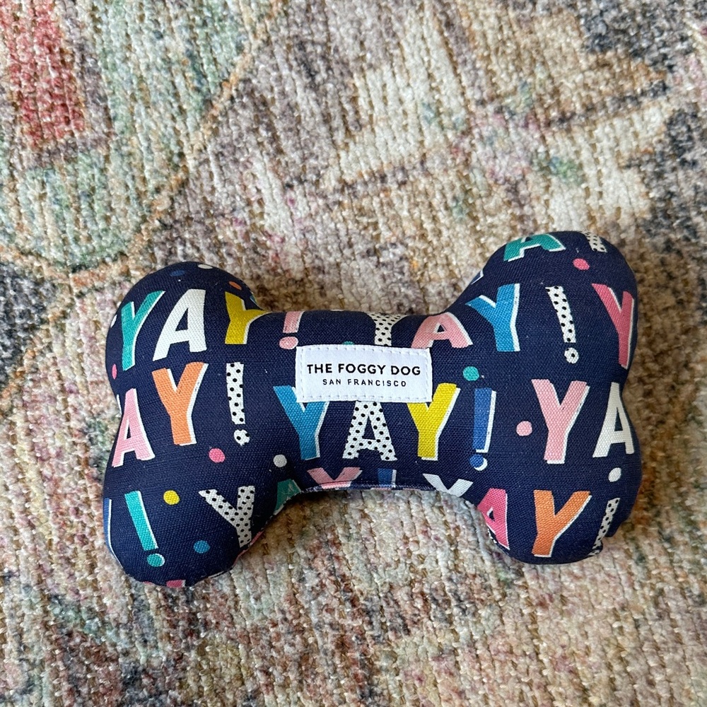 The Foggy Dog- Birthday Yay Dog Toy *NWOT